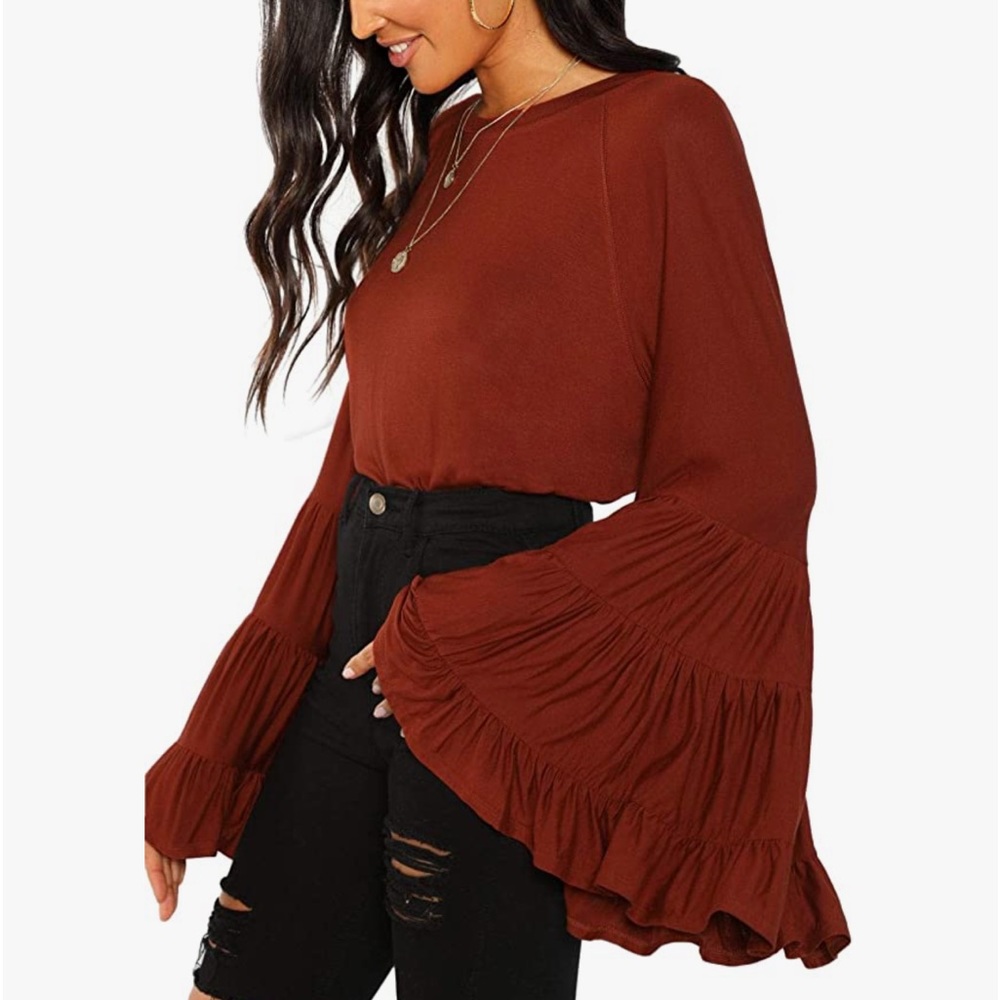Floerns Bell Sleeve shirt